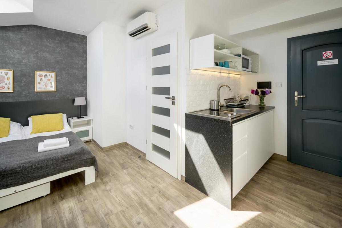 Modern Apartment In The Very Central Location 18 Краков Экстерьер фото
